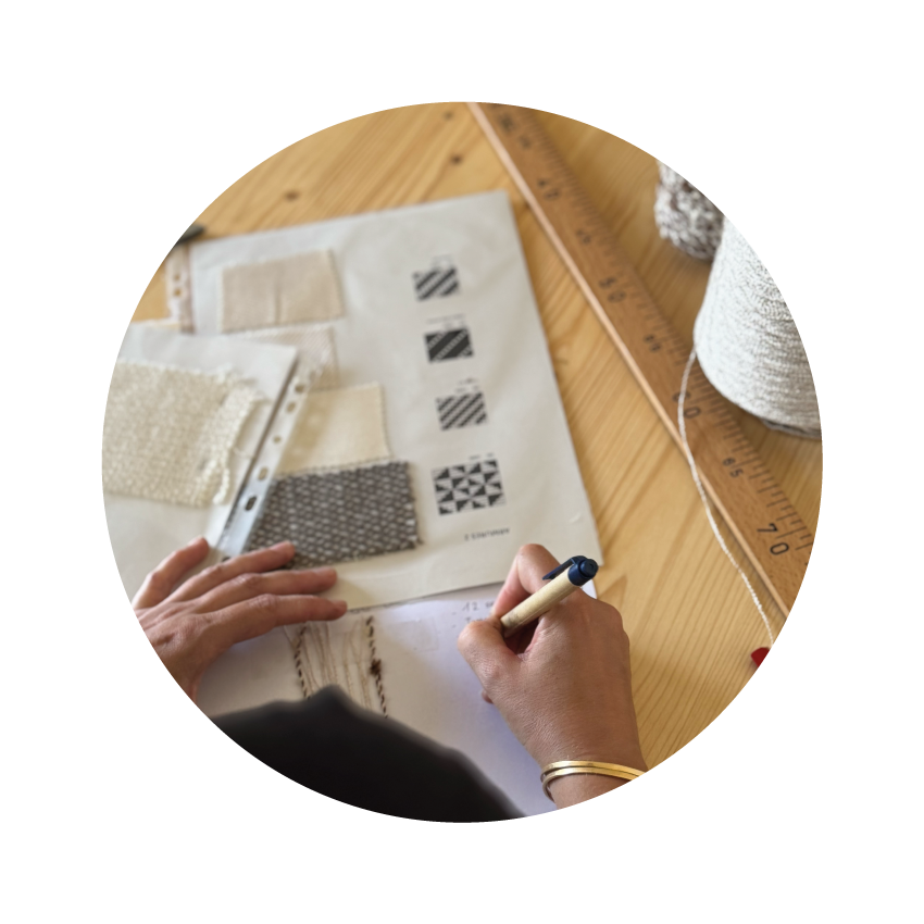 Notre Bureau d’étude innove en fabriquant plus que des tissus : nous vous accompagnons dans la Concrétisation de vos projets.